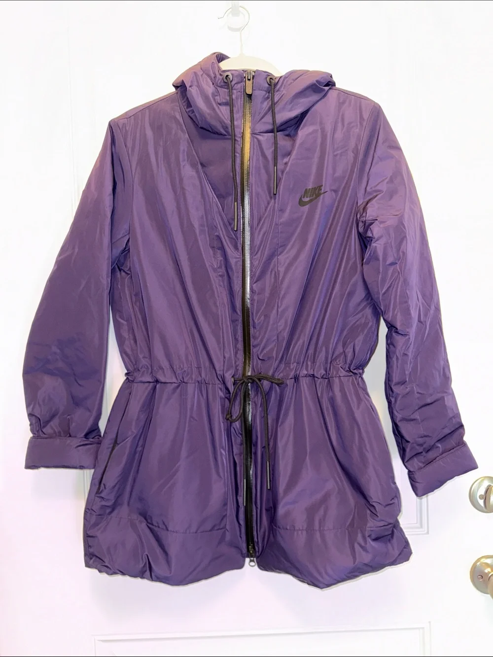 Nike Women's down filled Purple Hooded Drawstring Parka Jacket size small